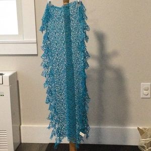 Blue fishnet scarf